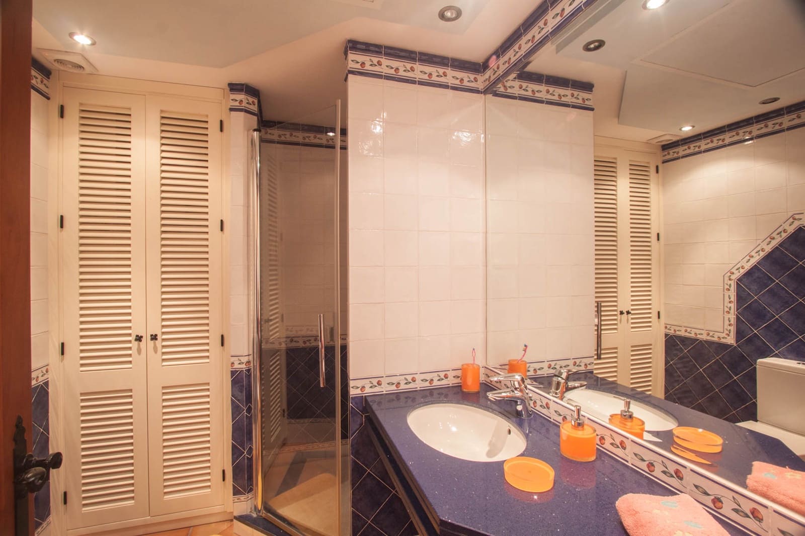 4 soveværelse Finca/Landehus til salg i Estepona med swimmingpool garage - € 2.450.000 (Ref: 7656198)