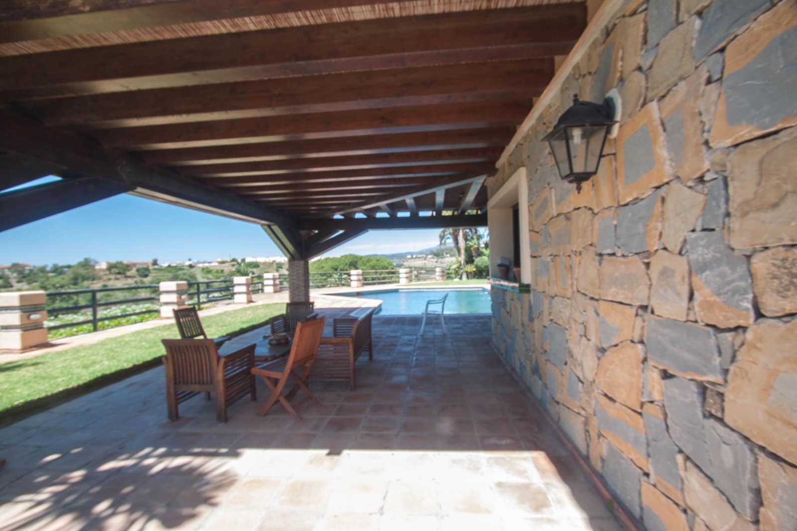 4 soveværelse Finca/Landehus til salg i Estepona med swimmingpool garage - € 2.450.000 (Ref: 7656198)