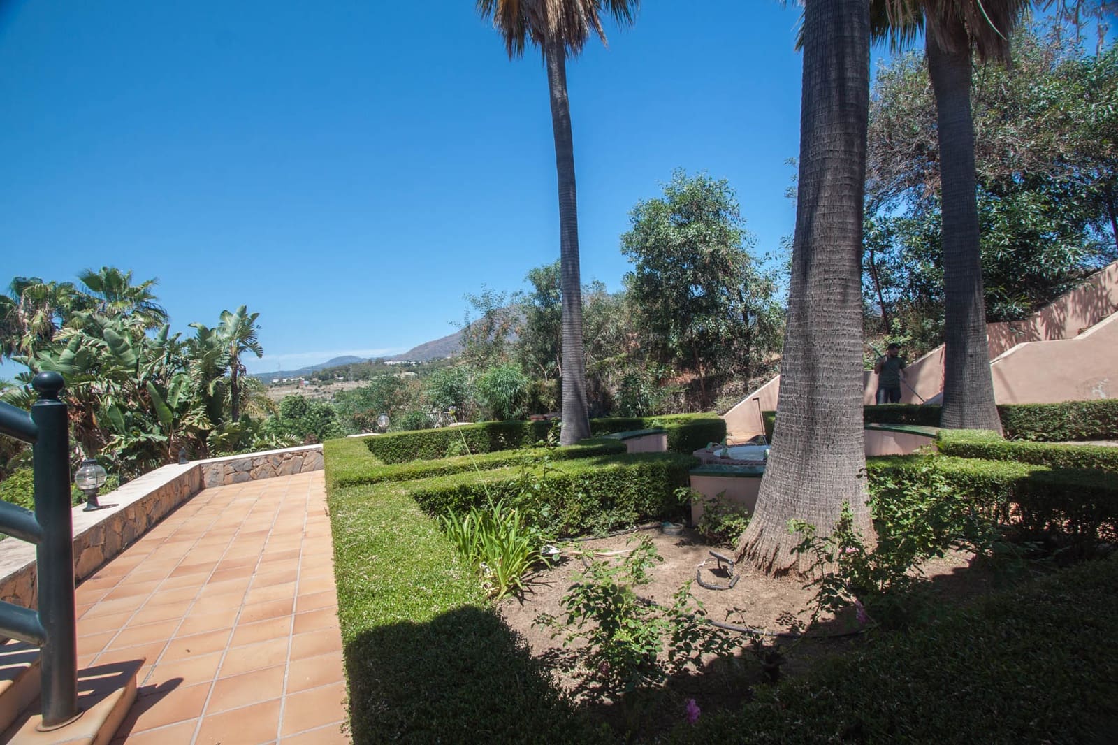 4 soveværelse Finca/Landehus til salg i Estepona med swimmingpool garage - € 2.450.000 (Ref: 7656198)