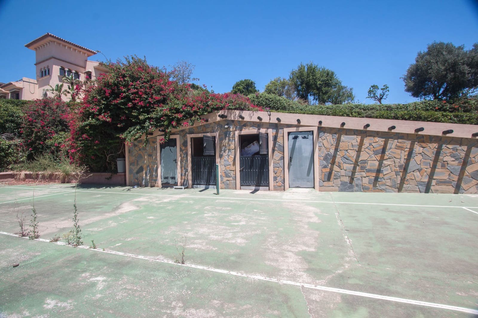 4 soveværelse Finca/Landehus til salg i Estepona med swimmingpool garage - € 2.450.000 (Ref: 7656198)