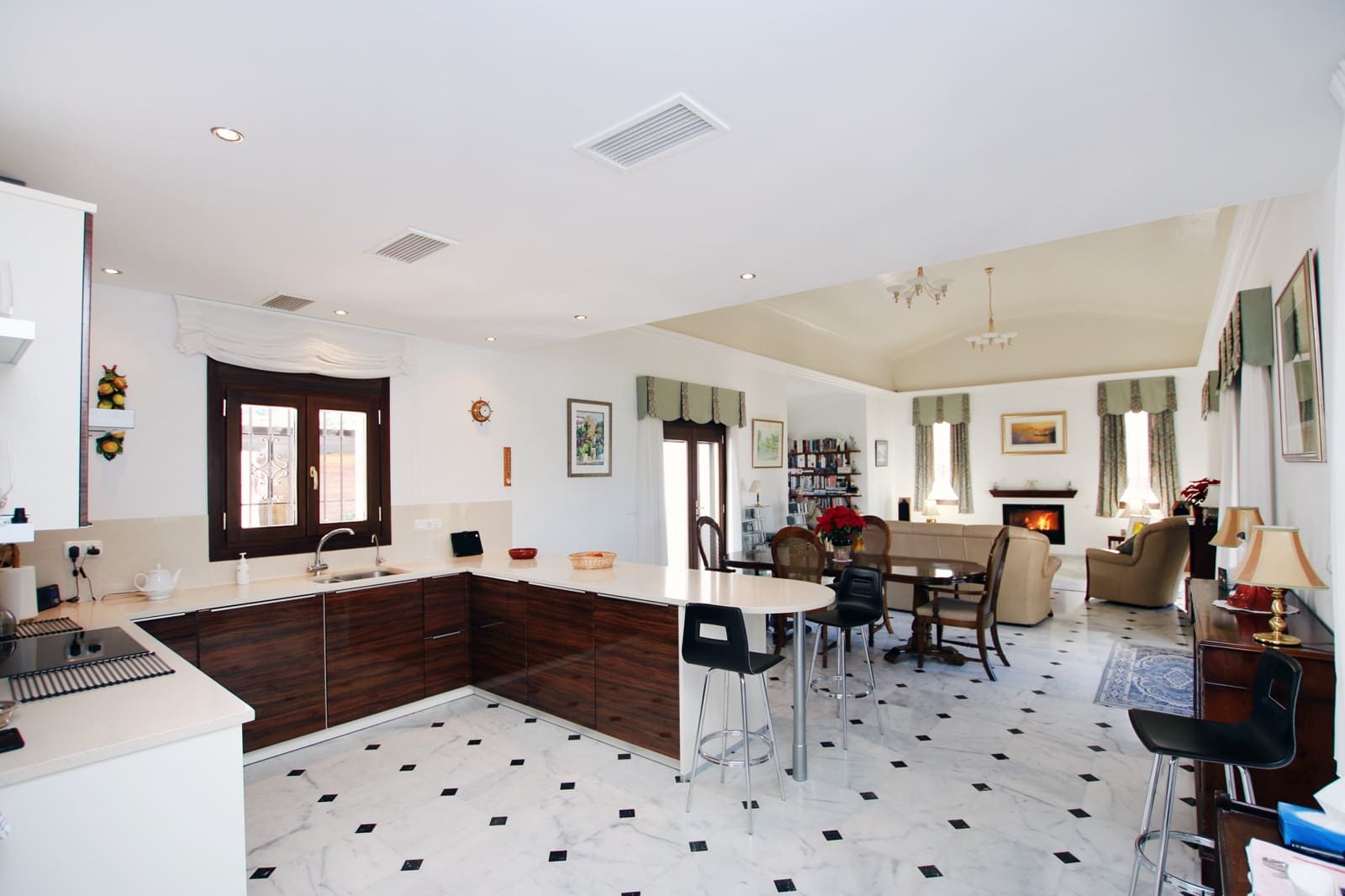 5 soveværelse Finca/Landehus til salg i Ronda med swimmingpool garage - € 1.495.000 (Ref: 8036952)