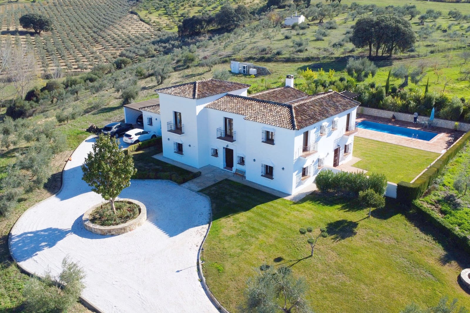 5 soveværelse Finca/Landehus til salg i Ronda med swimmingpool garage - € 1.495.000 (Ref: 8036952)