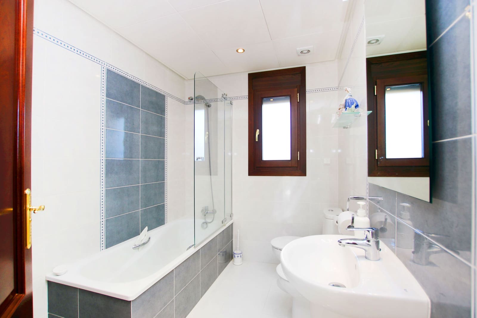 5 soveværelse Finca/Landehus til salg i Ronda med swimmingpool garage - € 1.495.000 (Ref: 8036952)