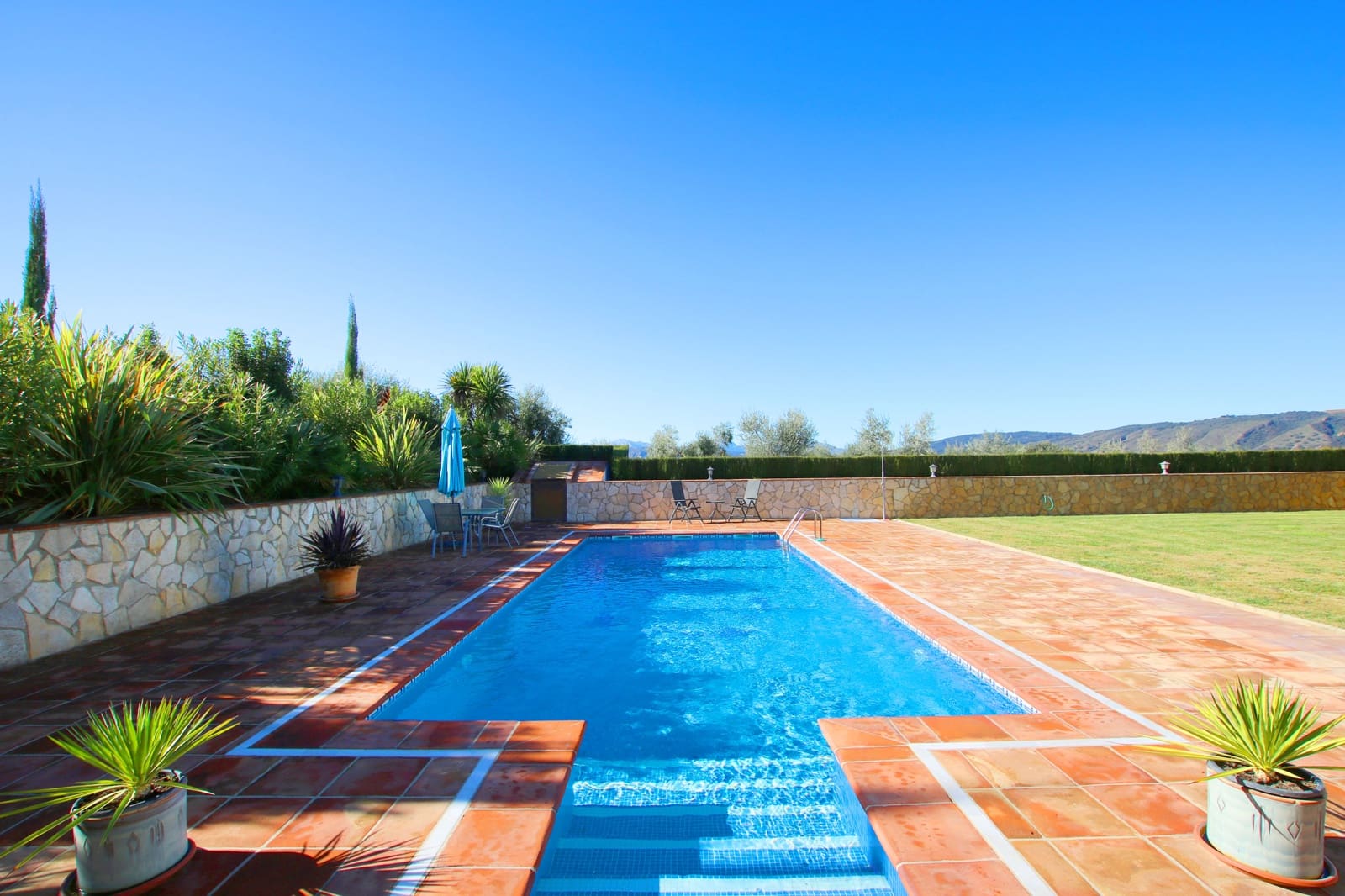 5 soveværelse Finca/Landehus til salg i Ronda med swimmingpool garage - € 1.495.000 (Ref: 8036952)