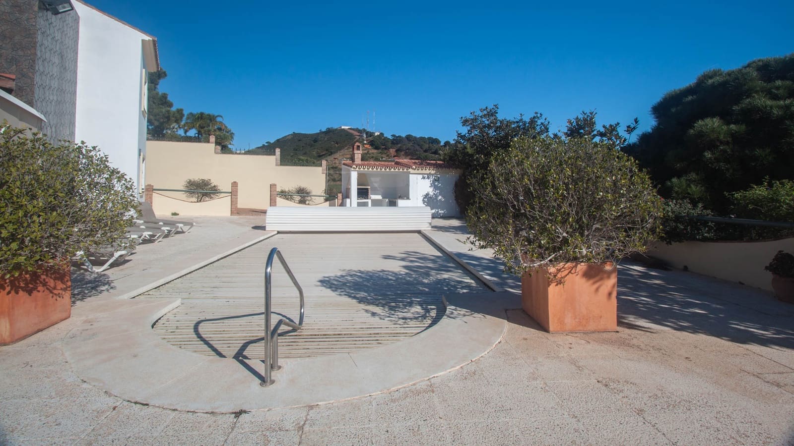 6 sypialnia Finka/Dom wiejski na sprzedaż w Estepona z basenem garażem - 995 000 € (Ref: 8742848)