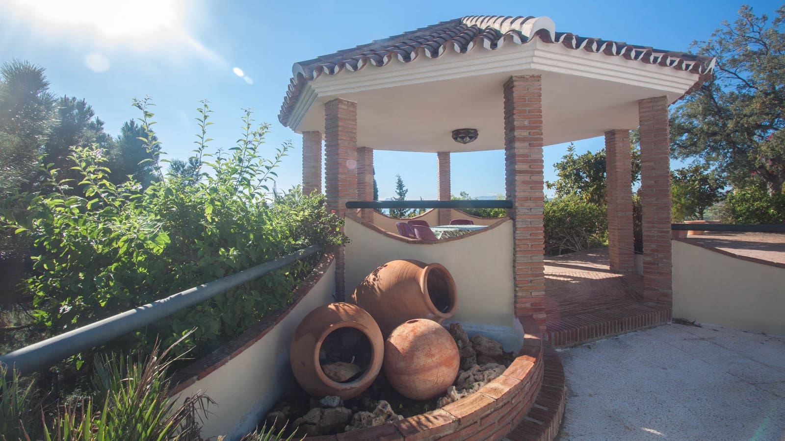 6 sypialnia Finka/Dom wiejski na sprzedaż w Estepona z basenem garażem - 995 000 € (Ref: 8742848)