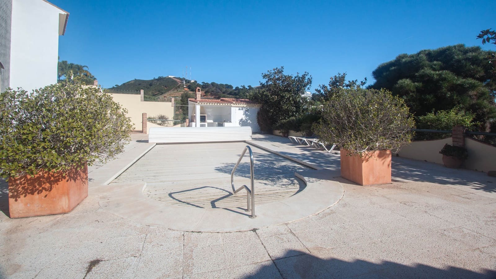 6 sypialnia Finka/Dom wiejski na sprzedaż w Estepona z basenem garażem - 995 000 € (Ref: 8742848)