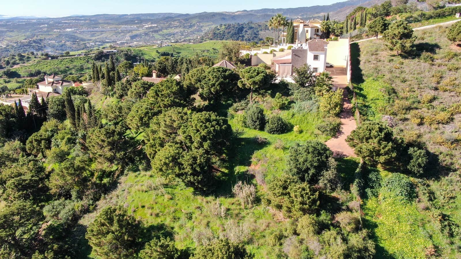 6 sypialnia Finka/Dom wiejski na sprzedaż w Estepona z basenem garażem - 995 000 € (Ref: 8742848)