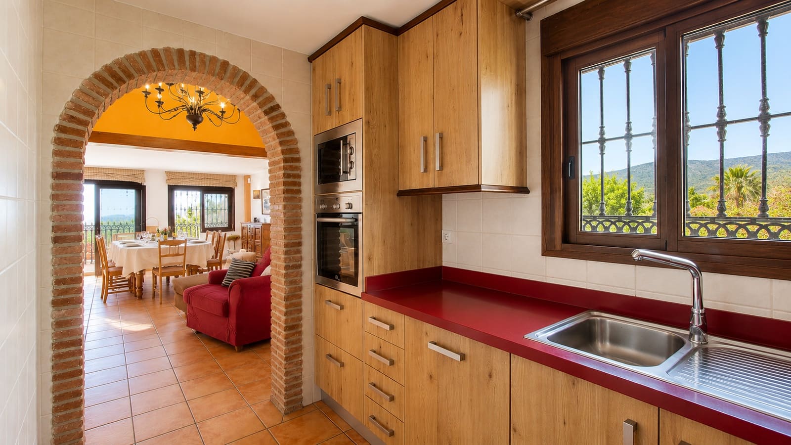 6 bedroom Finca/Country House for sale in Estepona with pool garage - € 1,095,000 (Ref: 8742848)