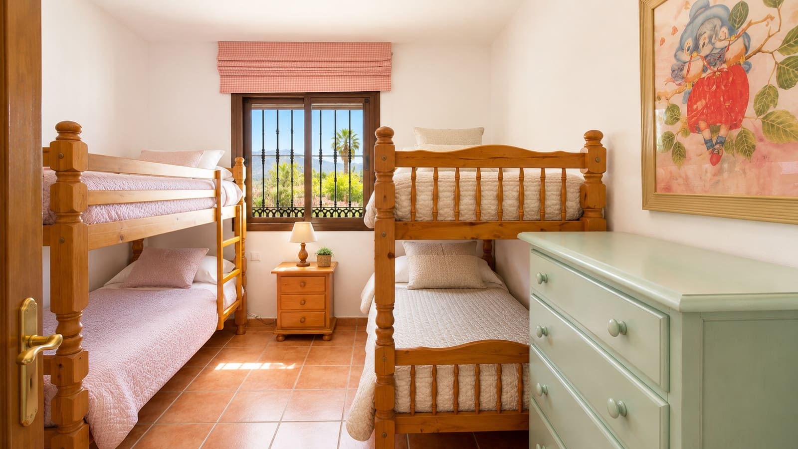 6 bedroom Finca/Country House for sale in Estepona with pool garage - € 1,095,000 (Ref: 8742848)