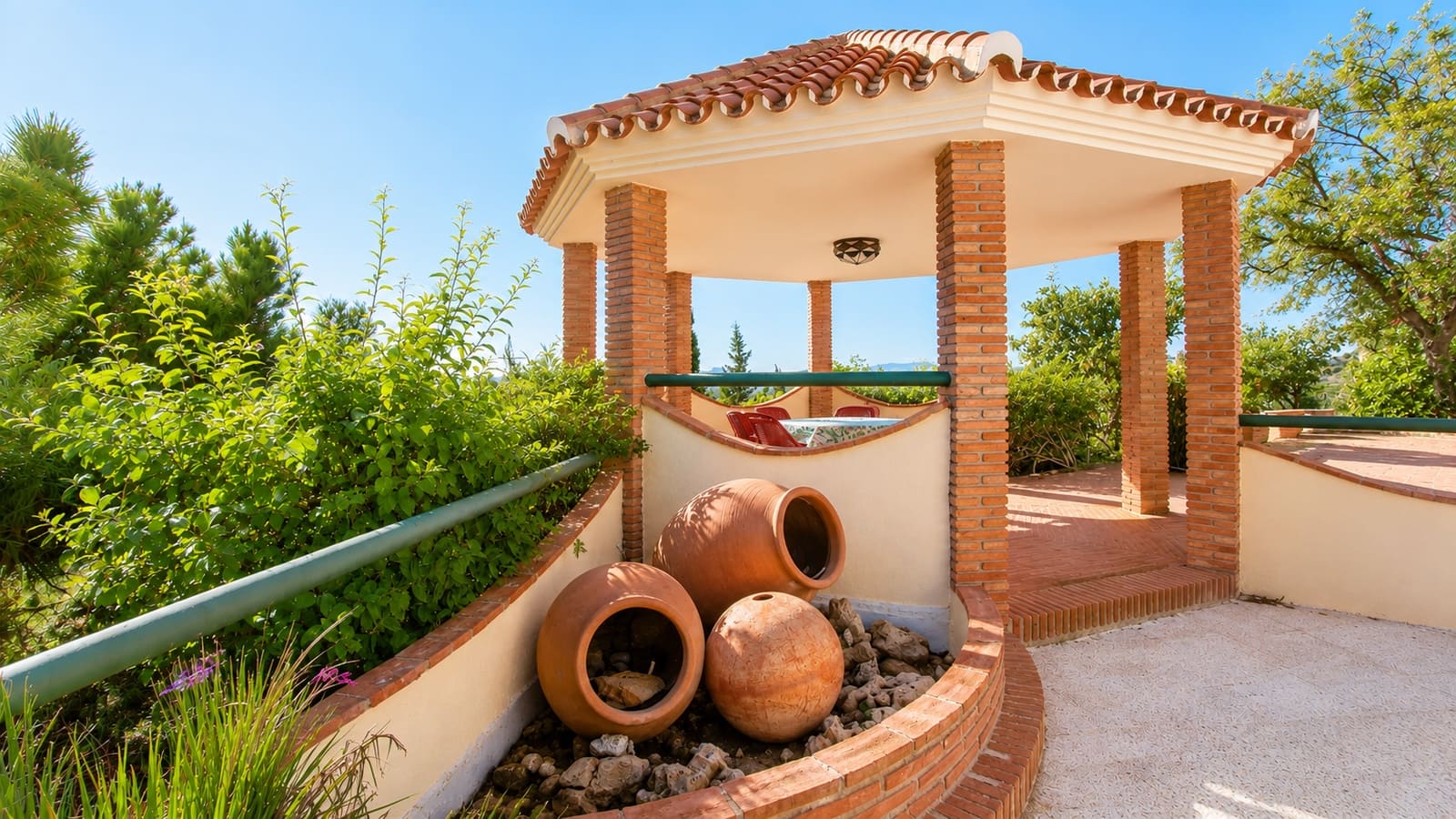 6 bedroom Finca/Country House for sale in Estepona with pool garage - € 1,095,000 (Ref: 8742848)