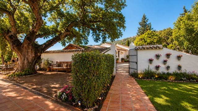 5 sypialnia Finka/Dom wiejski na sprzedaż w Casares z basenem garażem - 1 400 000 € (Ref: 8799162)