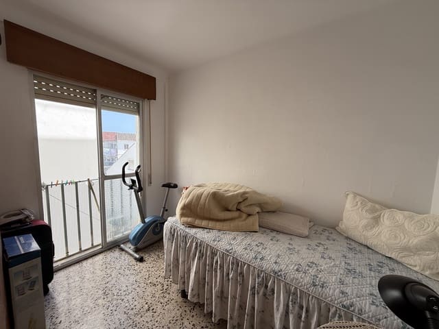 3 Zimmer Apartment zu verkaufen in Estepona - 220.000 € (Ref: 9144291)