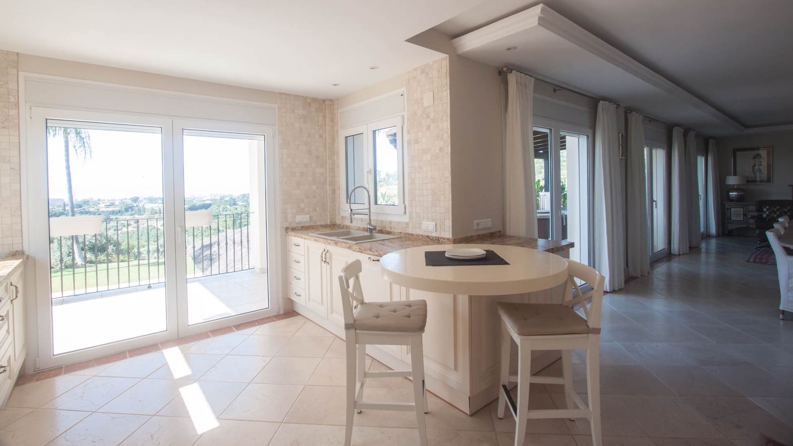 4 slaapkamer Finca/Landhuis te koop in Estepona met zwembad garage - € 2.450.000 (Ref: 9175453)