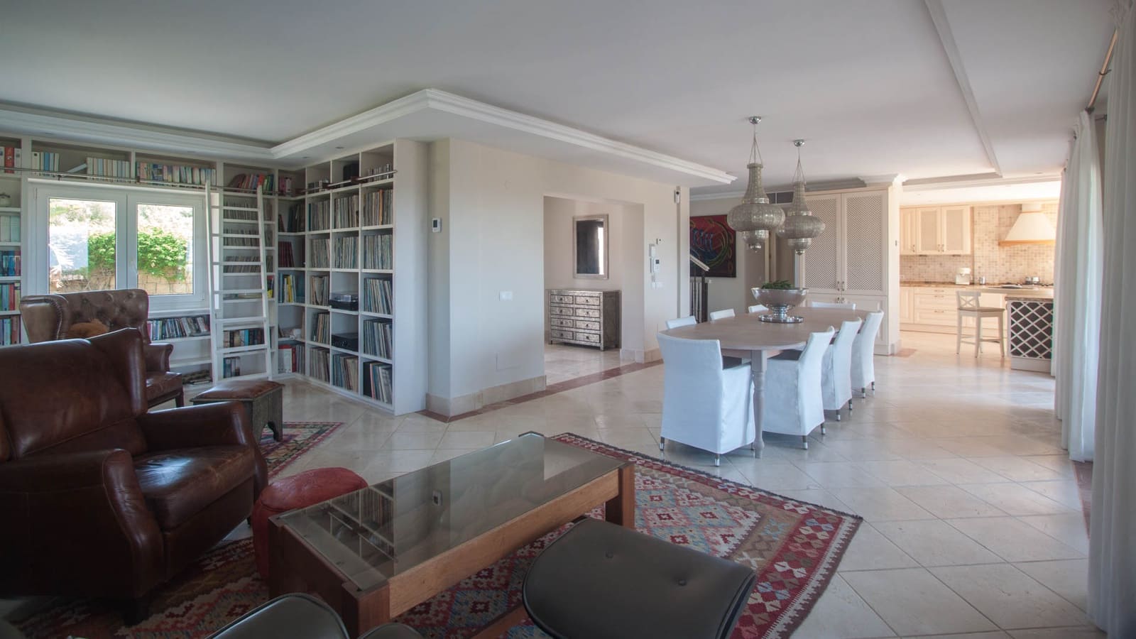 4 slaapkamer Finca/Landhuis te koop in Estepona met zwembad garage - € 2.450.000 (Ref: 9175453)