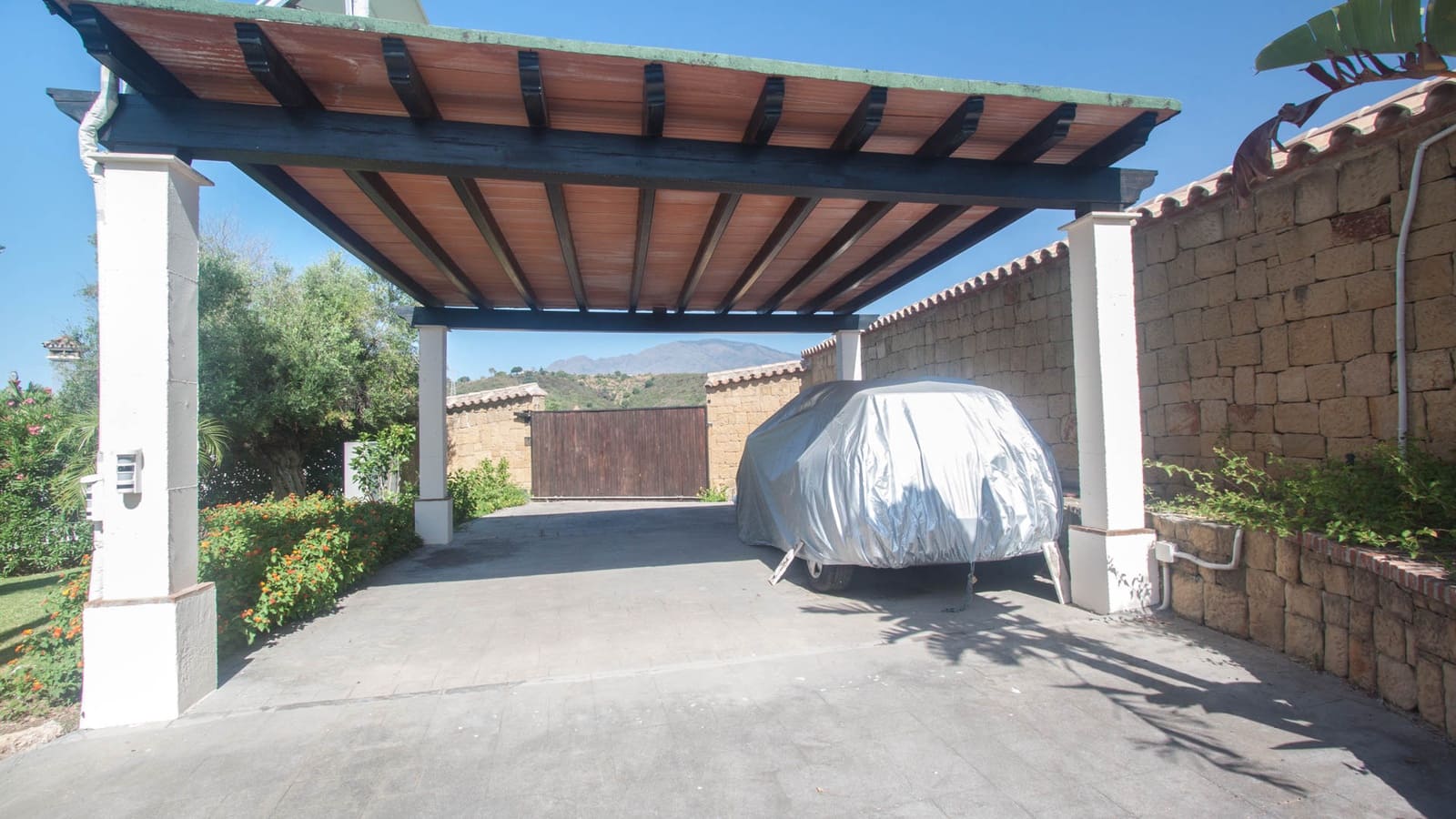 4 slaapkamer Finca/Landhuis te koop in Estepona met zwembad garage - € 2.450.000 (Ref: 9175453)