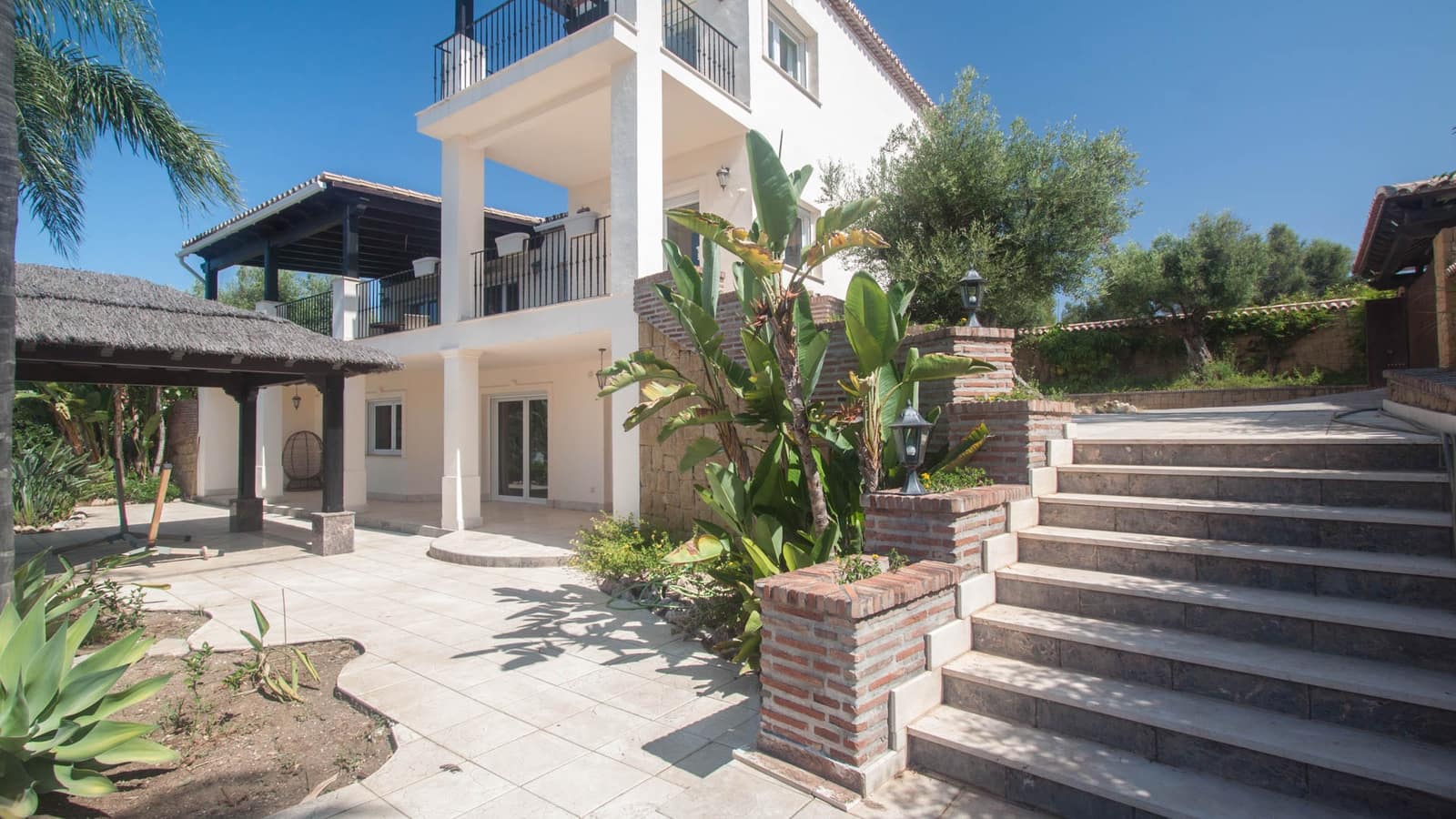 4 slaapkamer Finca/Landhuis te koop in Estepona met zwembad garage - € 2.450.000 (Ref: 9175453)