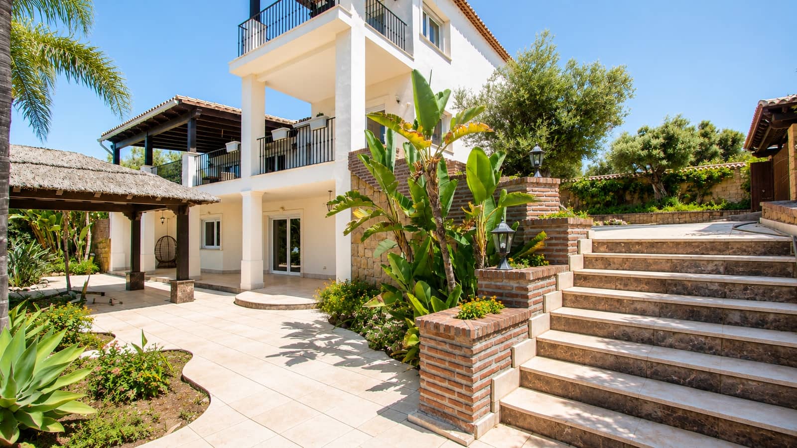 4 soverom Finca/Herregård til salgs i Estepona med svømmebasseng garasje - € 2 450 000 (Ref: 9175453)