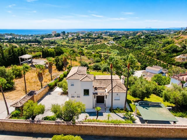 4 sypialnia Finka/Dom wiejski na sprzedaż w Estepona z basenem garażem - 2 450 000 € (Ref: 9175453)