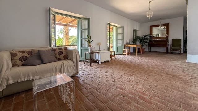 5 bedroom Finca/Country House for sale in Jimena de la Frontera with pool - € 1,575,000 (Ref: 9194289)