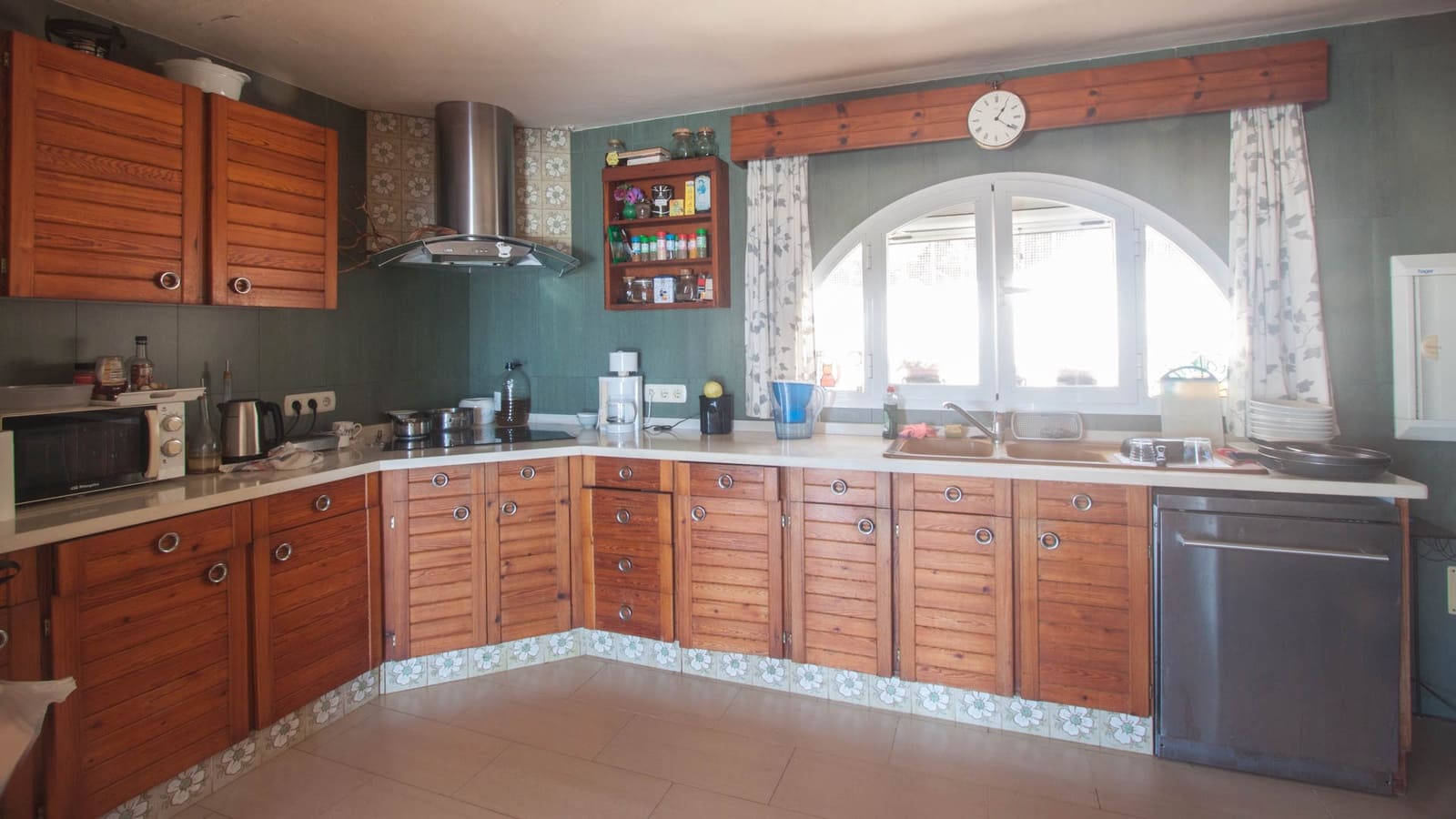 4 slaapkamer Villa te koop in Estepona met zwembad garage - € 2.400.000 (Ref: 9231254)