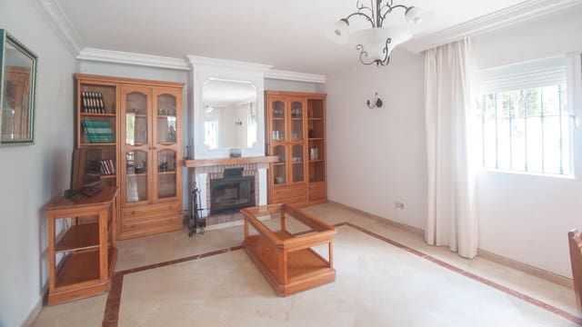 3 camera da letto Finca/Casa di Campagna in vendita in Estepona con piscina garage - 1.075.000 € (Rif: 9297847)