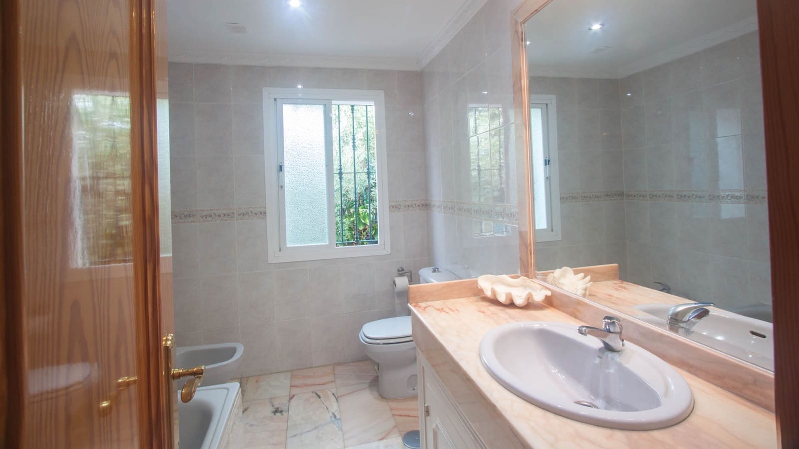 3 camera da letto Finca/Casa di Campagna in vendita in Estepona con piscina garage - 1.075.000 € (Rif: 9297847)