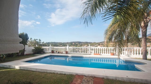 3 camera da letto Finca/Casa di Campagna in vendita in Estepona con piscina garage - 1.075.000 € (Rif: 9297847)