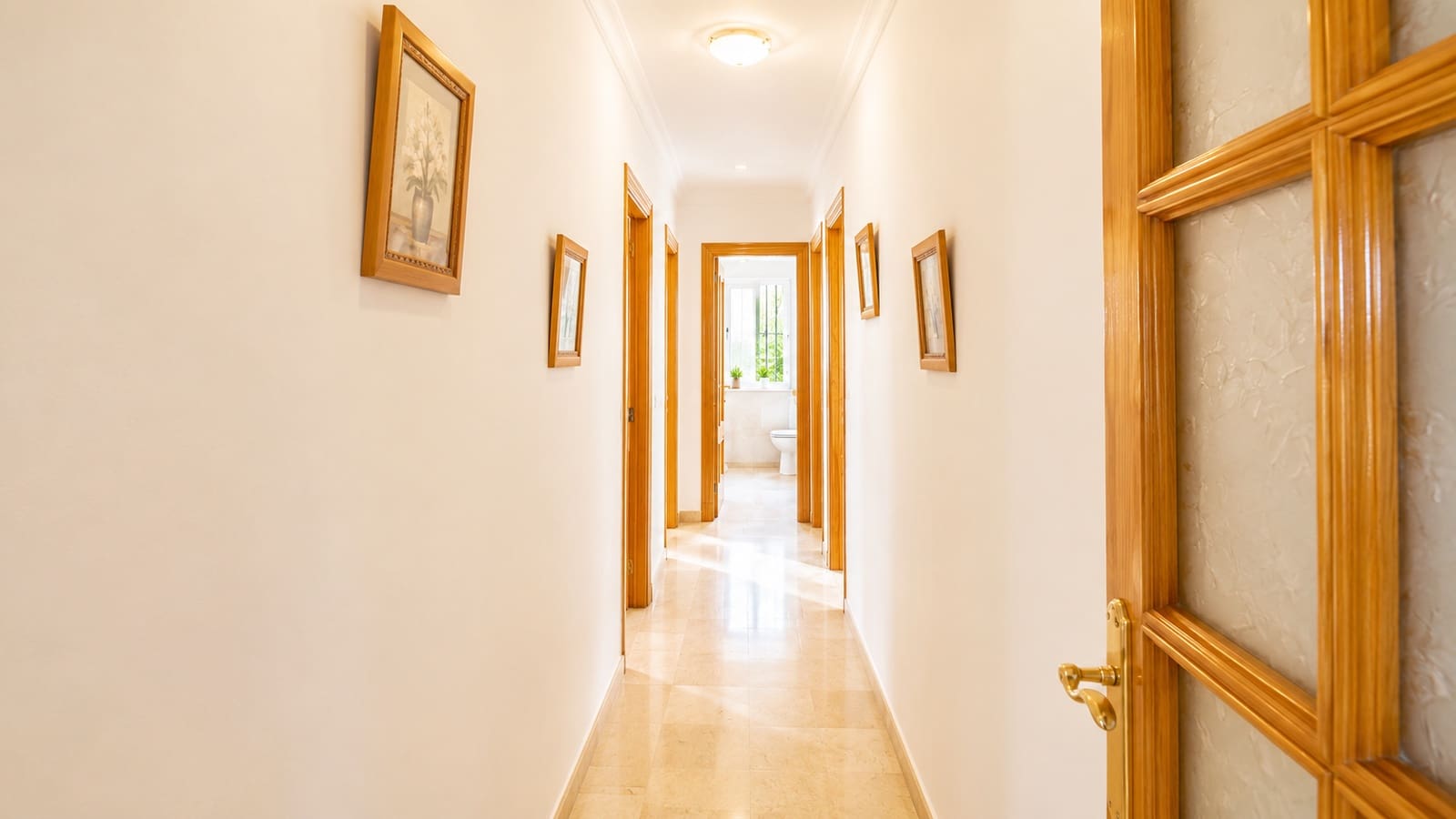 3 chambre Finca/Maison de Campagne à vendre à Estepona avec piscine garage - 1 075 000 € (Ref: 9297847)