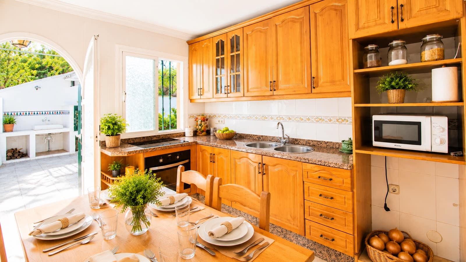 3 chambre Finca/Maison de Campagne à vendre à Estepona avec piscine garage - 1 075 000 € (Ref: 9297847)