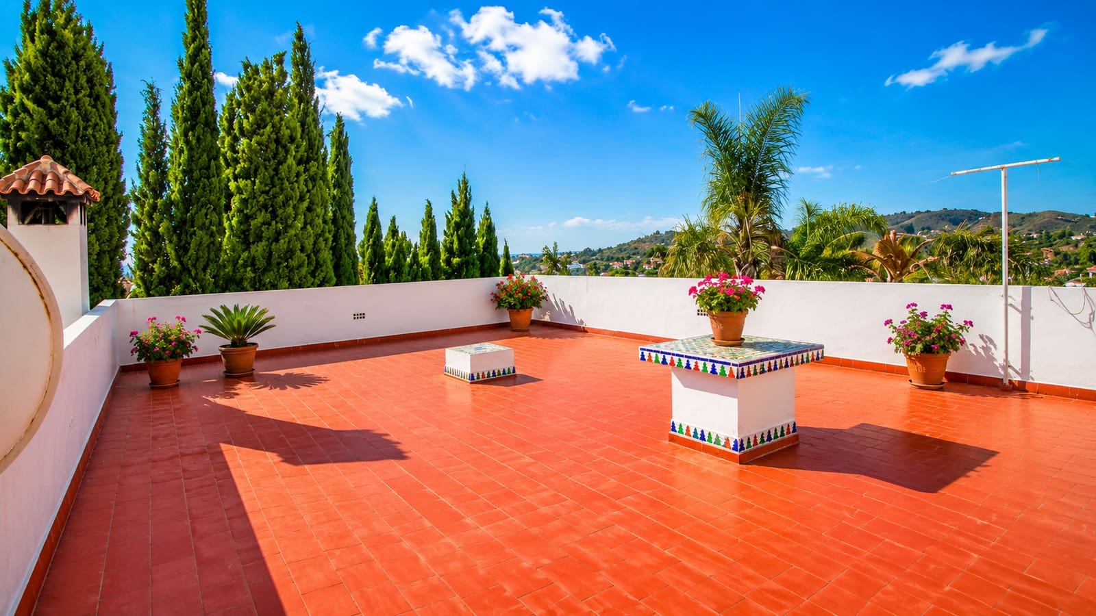 3 chambre Finca/Maison de Campagne à vendre à Estepona avec piscine garage - 1 075 000 € (Ref: 9297847)