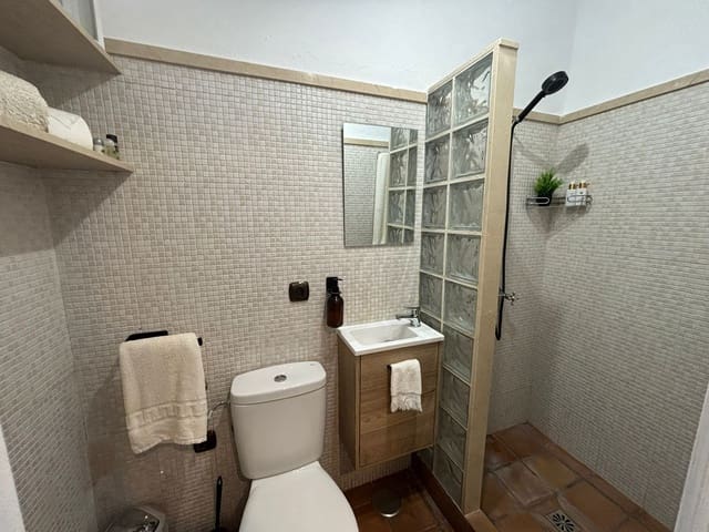 2 soveværelse Byhus til salg i Casares - € 99.000 (Ref: 9319646)