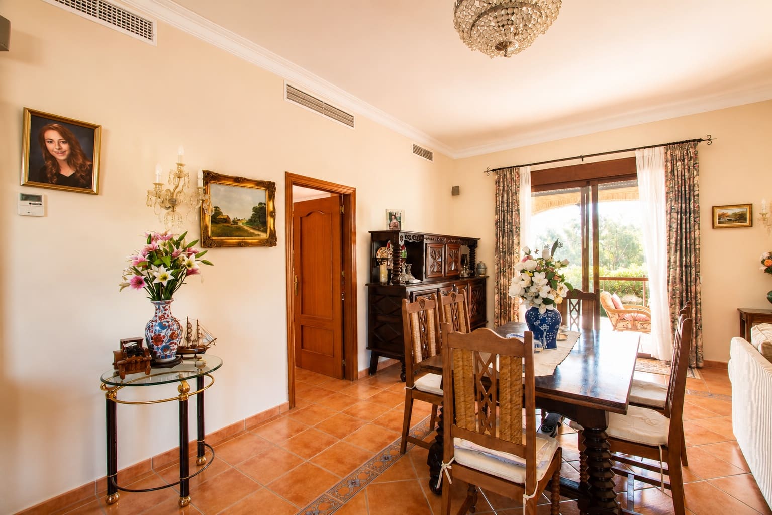 3 soveværelse Finca/Landehus til salg i Estepona med swimmingpool garage - € 2.000.000 (Ref: 9378089)