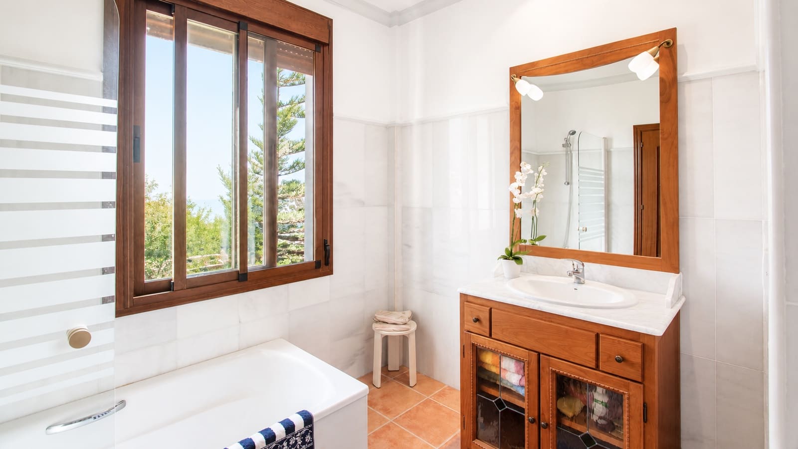 3 soveværelse Finca/Landehus til salg i Estepona med swimmingpool garage - € 2.000.000 (Ref: 9378089)