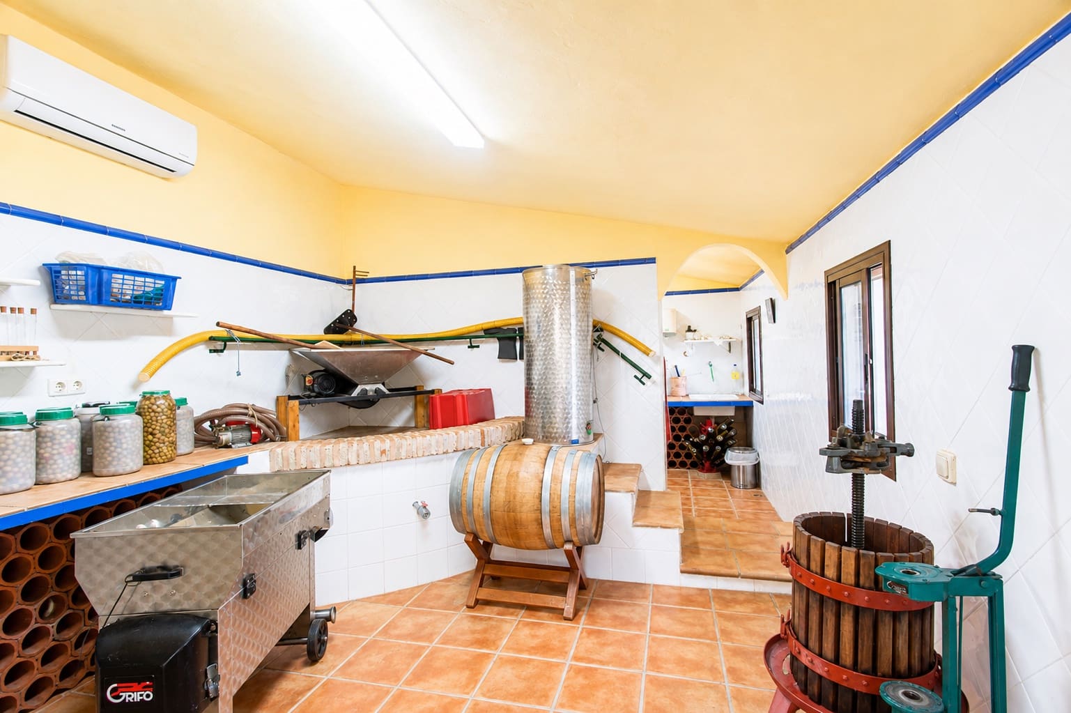 8 bedroom Finca/Country House for sale in Gaucin with pool garage - € 2,700,000 (Ref: 9414567)