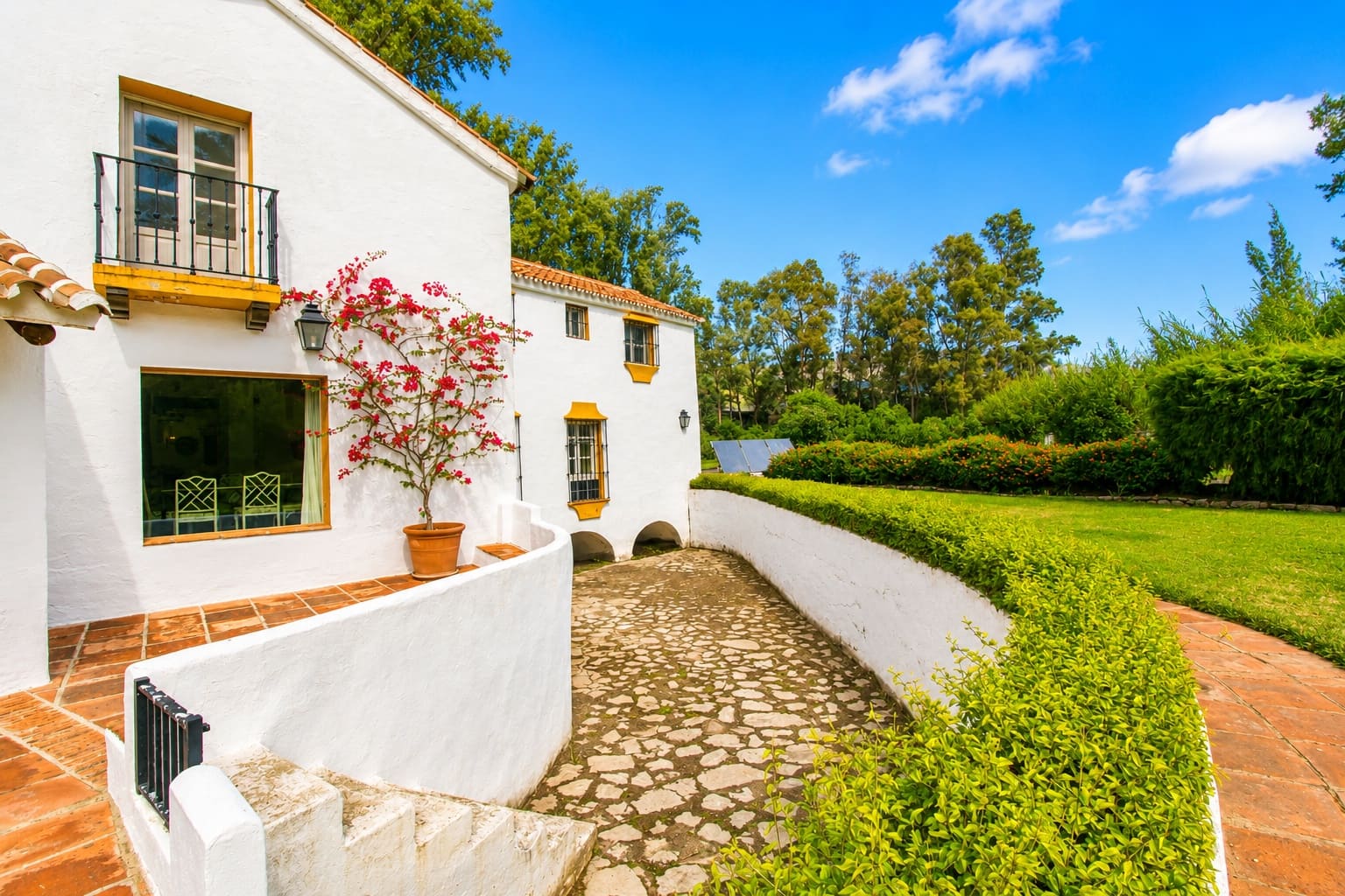 8 bedroom Finca/Country House for sale in Gaucin with pool garage - € 2,700,000 (Ref: 9414567)