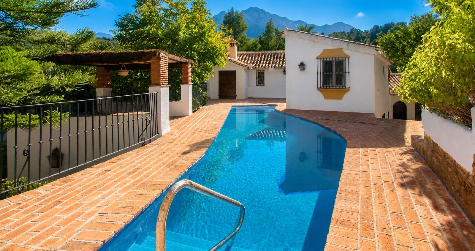 8 bedroom Finca/Country House for sale in Gaucin with pool garage - € 2,700,000 (Ref: 9414567)