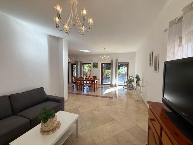 4 slaapkamer Finca/Landhuis te koop in Estepona met zwembad garage - € 795.000 (Ref: 9436417)