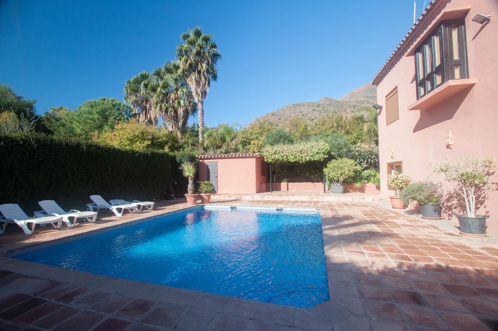 4 slaapkamer Finca/Landhuis te koop in Estepona met zwembad garage - € 795.000 (Ref: 9436417)