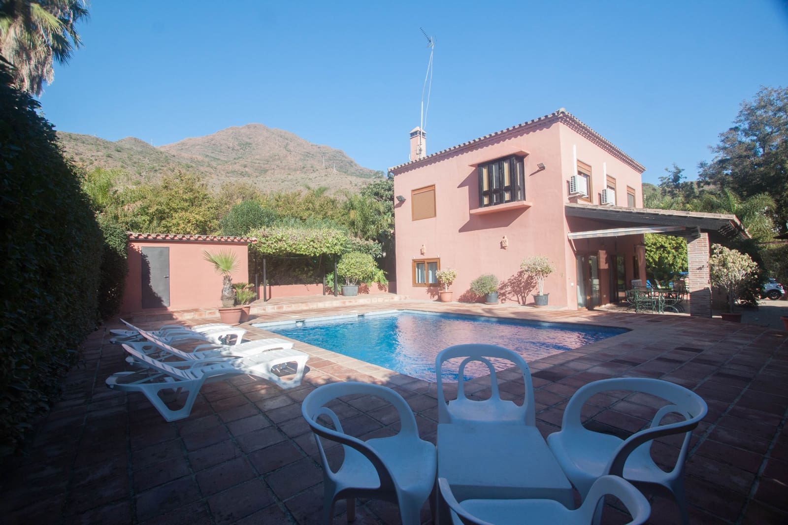 4 slaapkamer Finca/Landhuis te koop in Estepona met zwembad garage - € 795.000 (Ref: 9436417)