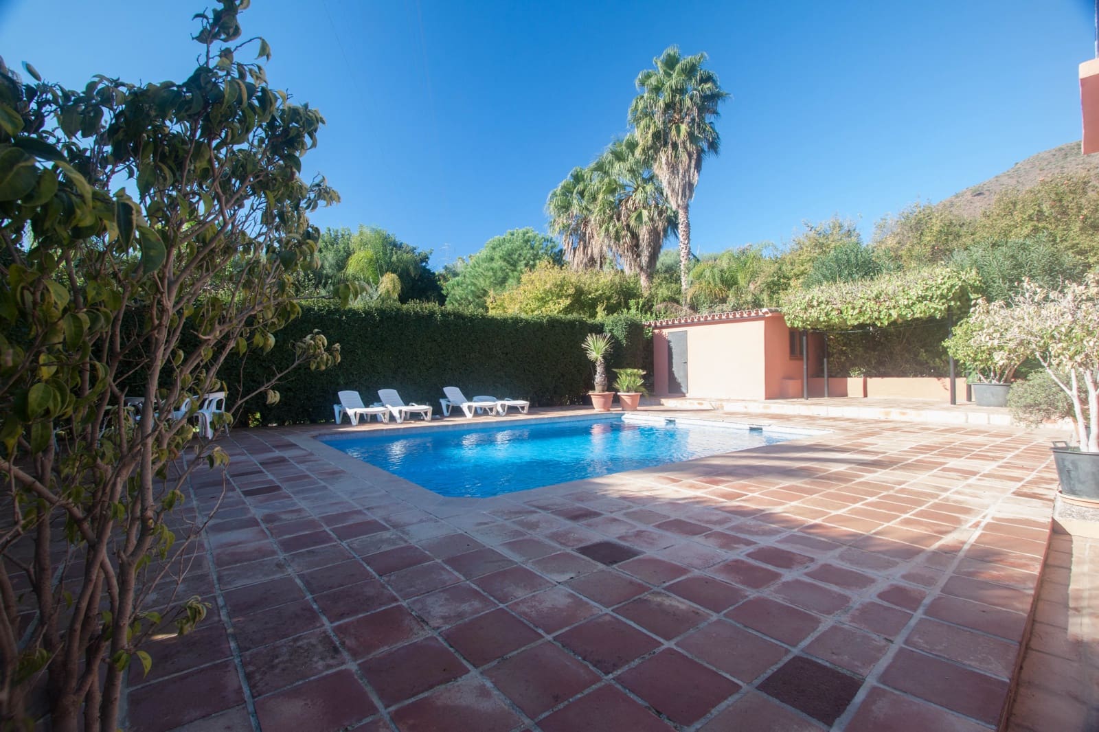 4 slaapkamer Finca/Landhuis te koop in Estepona met zwembad garage - € 795.000 (Ref: 9436417)
