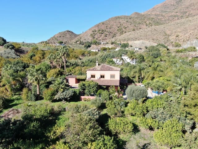 4 slaapkamer Finca/Landhuis te koop in Estepona met zwembad garage - € 795.000 (Ref: 9436417)