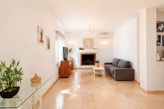 4 Zimmer Finca/Landgut zu verkaufen in Estepona mit Pool Garage - 795.000 € (Ref: 9436417)