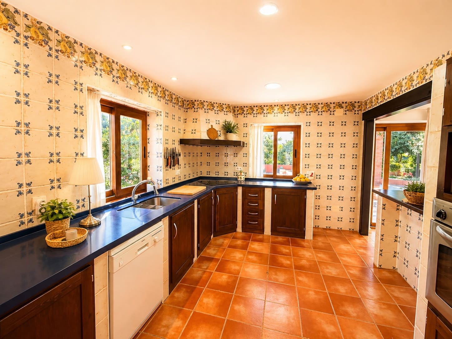 4 bedroom Finca/Country House for sale in Estepona with pool garage - € 795,000 (Ref: 9436417)
