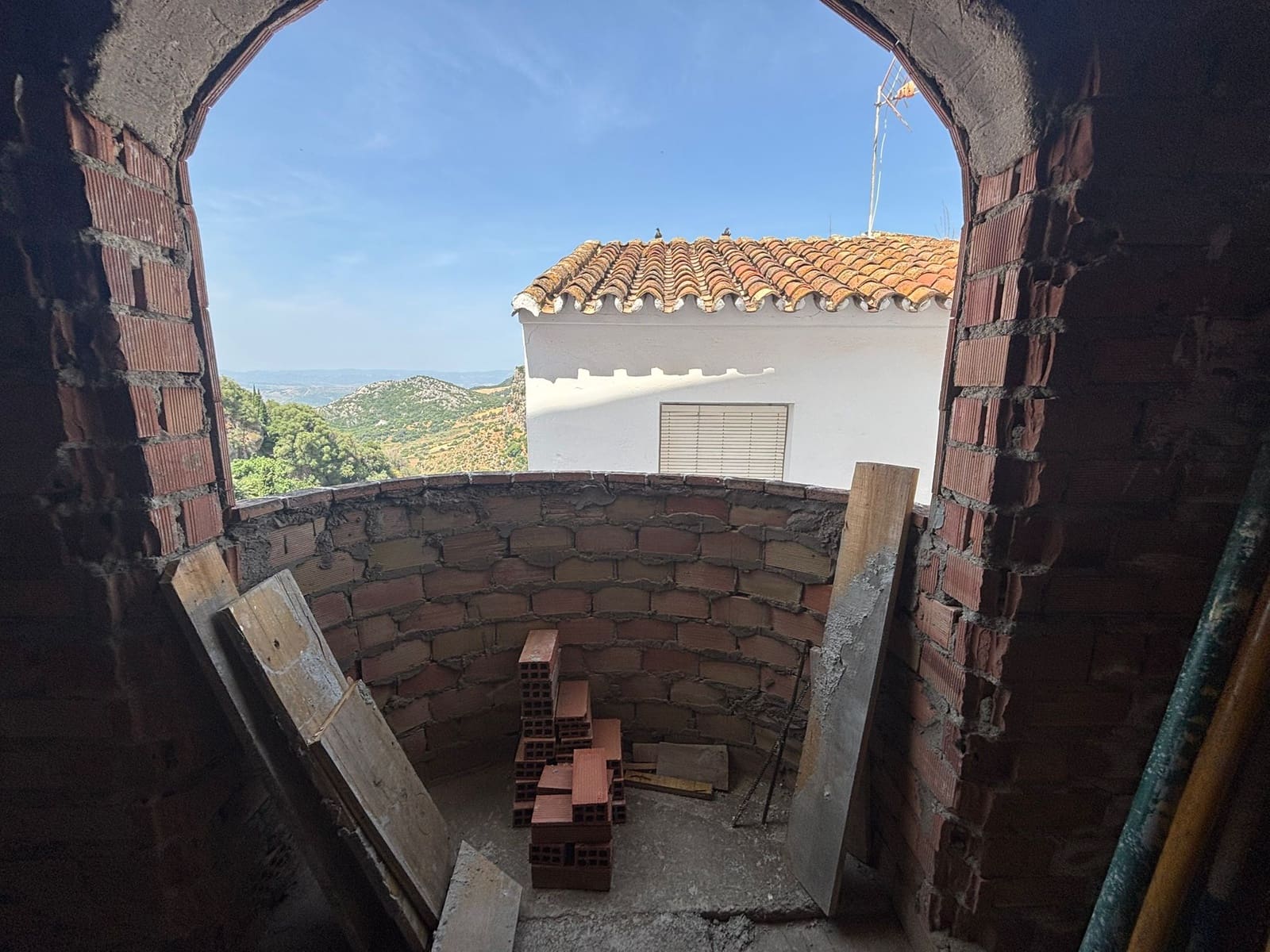 Casa de 2 habitaciones en Casares en venta - 75.000 € (Ref: 9499970)