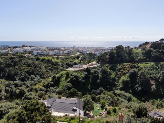 5 sovrum Finca/Hus på landet till salu i Estepona med pool garage - 995 000 € (Ref: 9691595)