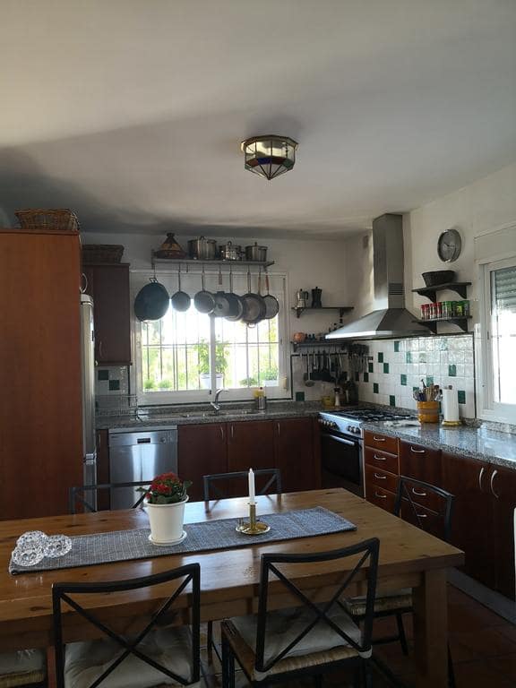 4 slaapkamer Finca/Landhuis te koop in Estepona met zwembad garage - € 1.300.000 (Ref: 9700142)