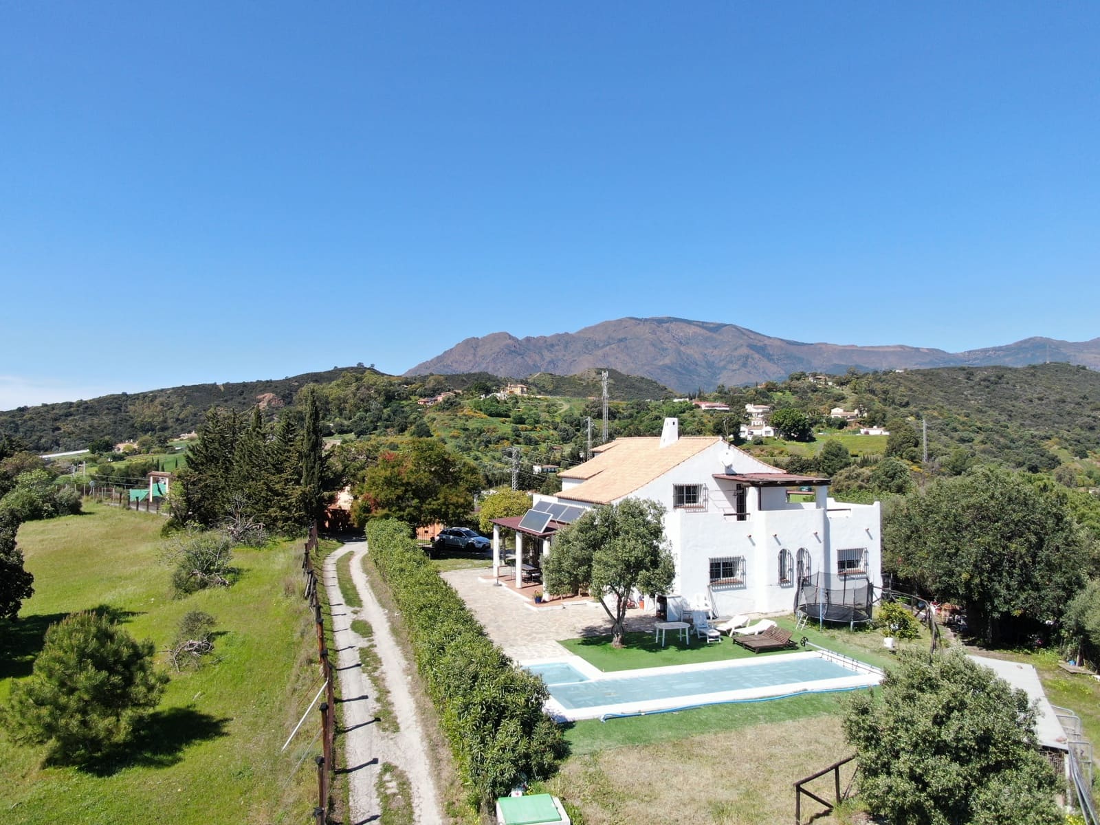 4 slaapkamer Finca/Landhuis te koop in Estepona met zwembad garage - € 1.300.000 (Ref: 9700142)