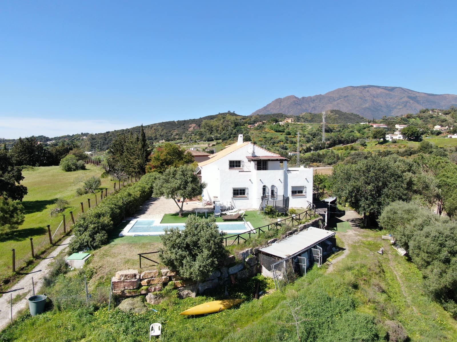 4 slaapkamer Finca/Landhuis te koop in Estepona met zwembad garage - € 1.300.000 (Ref: 9700142)