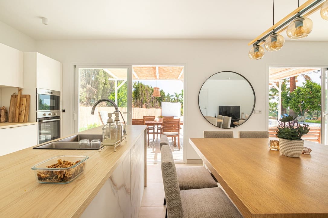 3 chambre Finca/Maison de Campagne à vendre à Estepona avec piscine garage - 875 000 € (Ref: 9779087)